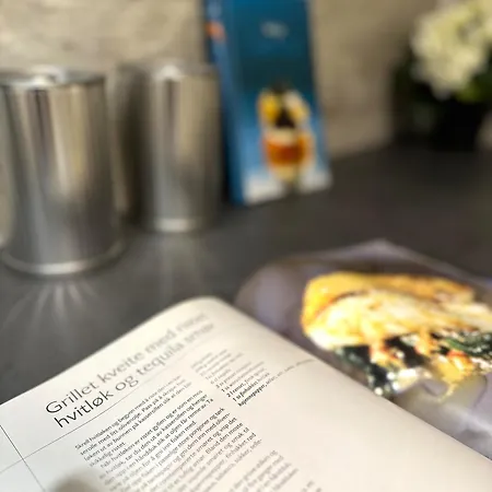 With 3 Bedrooms And Kitchen - Dorado * Tromso