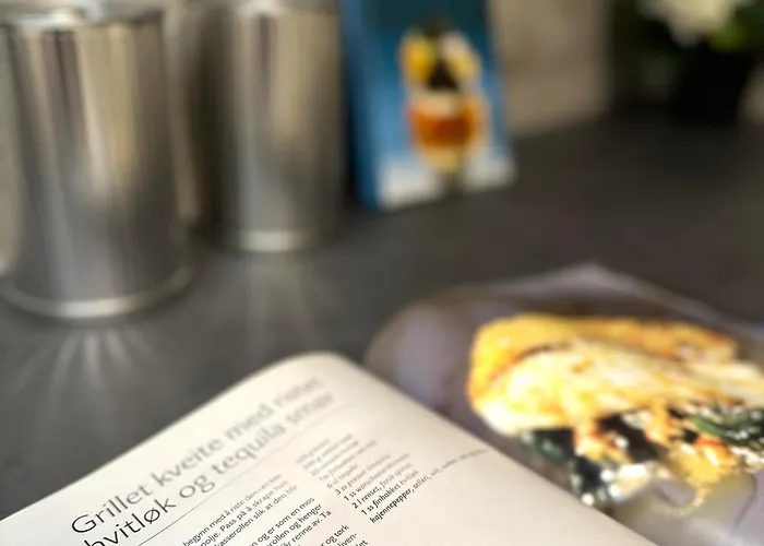 With 3 Bedrooms And Kitchen - Dorado * Tromsø