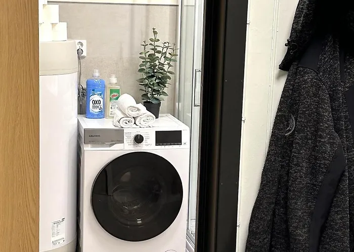 With 3 Bedrooms And Kitchen - Dorado Lägenhet Tromsø