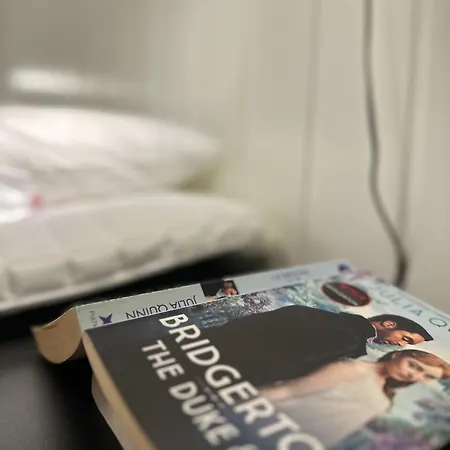 With 3 Bedrooms And Kitchen - Dorado 特罗姆瑟